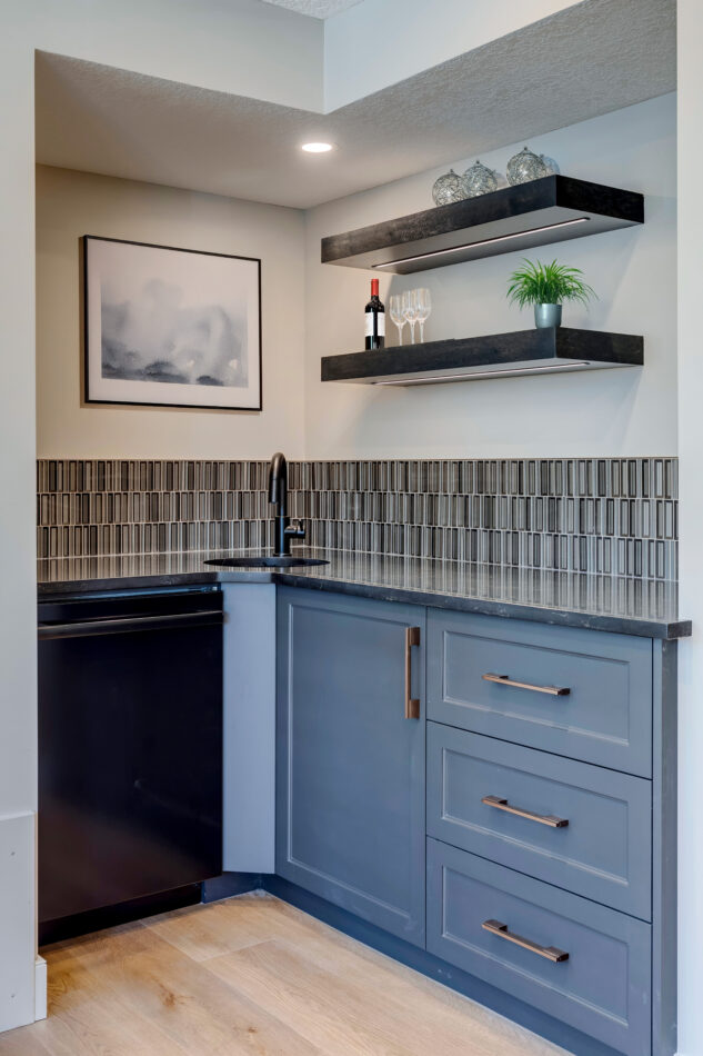 Corner basement bar with floating shelves