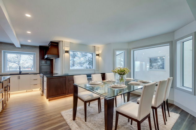 Dining room with built-in cabinetry