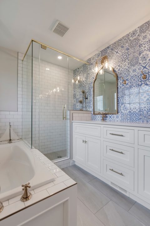 Mediterranean Ensuite Renovation with blue hand painted tile