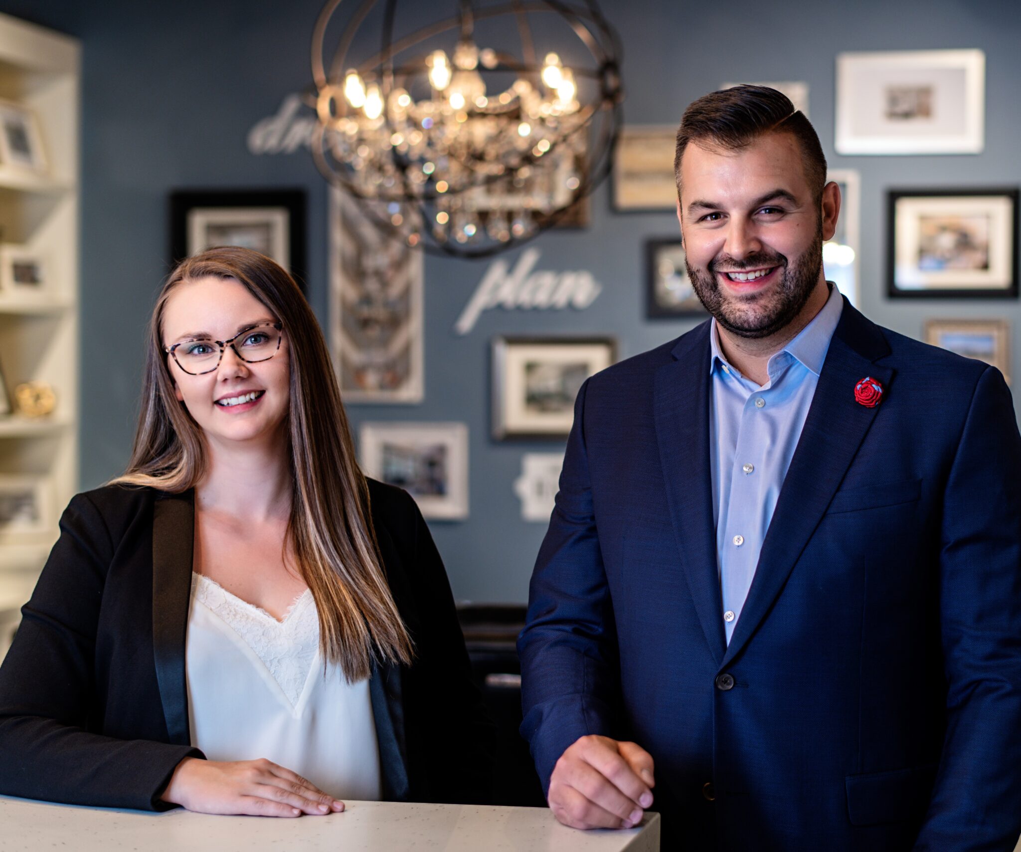 A portrait of Leslie-Ann & Jeff Melanson, the owners of Melanson Homes & Renovations.